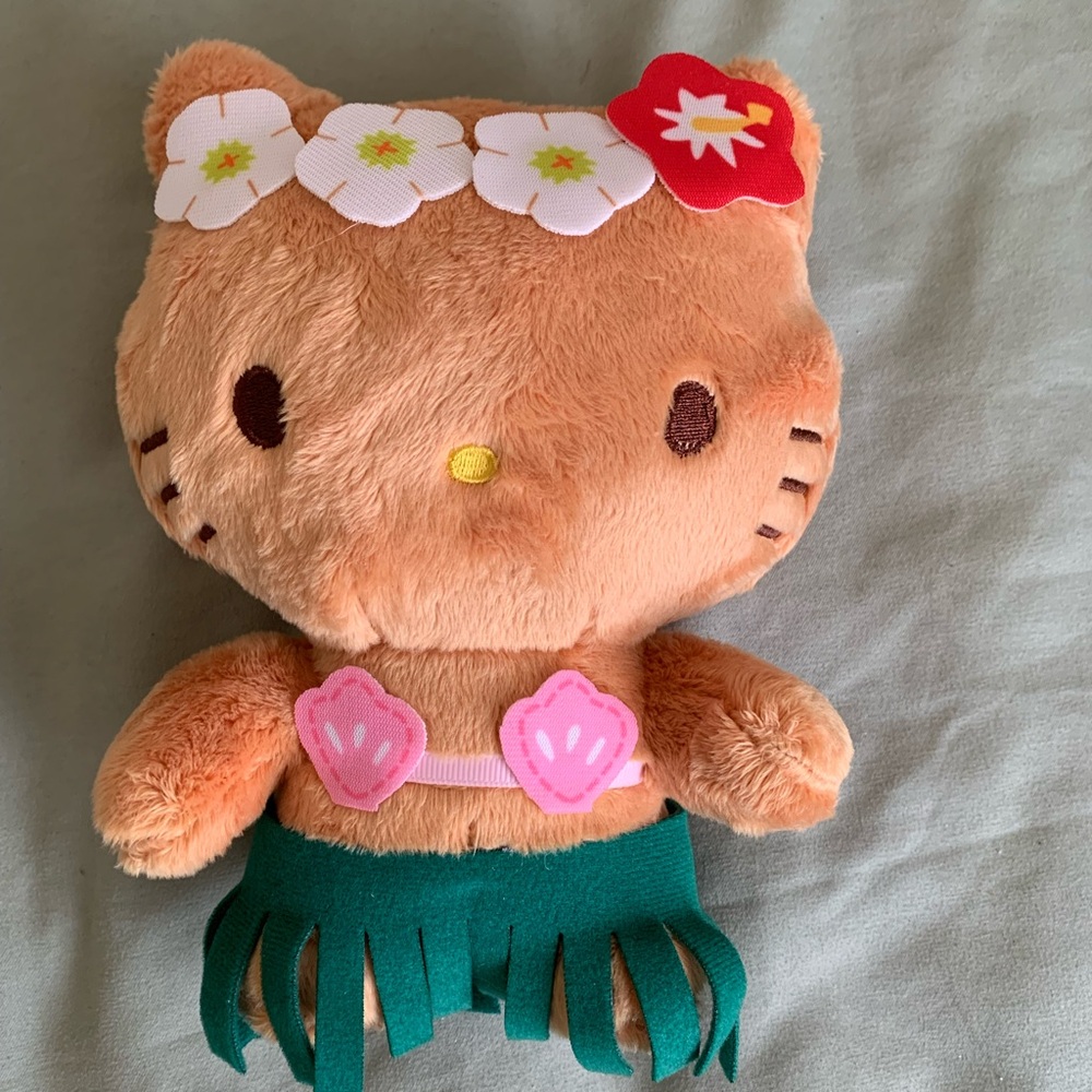 Hawaiian Hello Kitty Plush☀️🎀